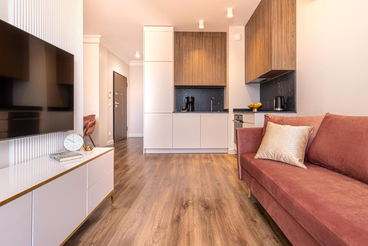 Apartment Zloty Lotos-srodmiescie Z Darmowym Parkingiem